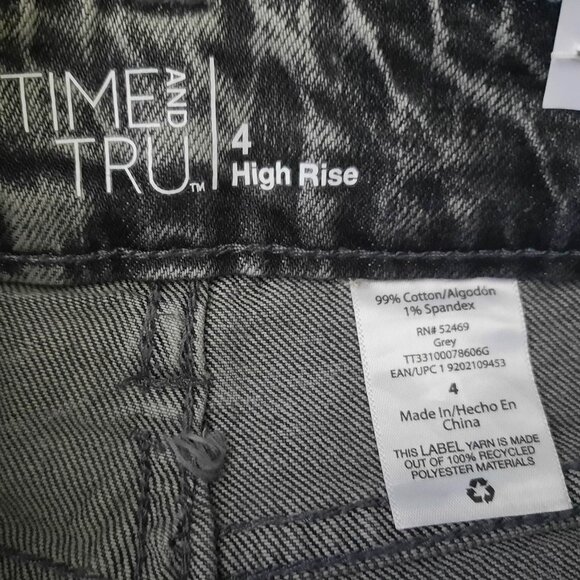 Acid Wash High-Rise Straight Crop Jeans NWT! - Gray, Size 4 - Picture 13 of 16